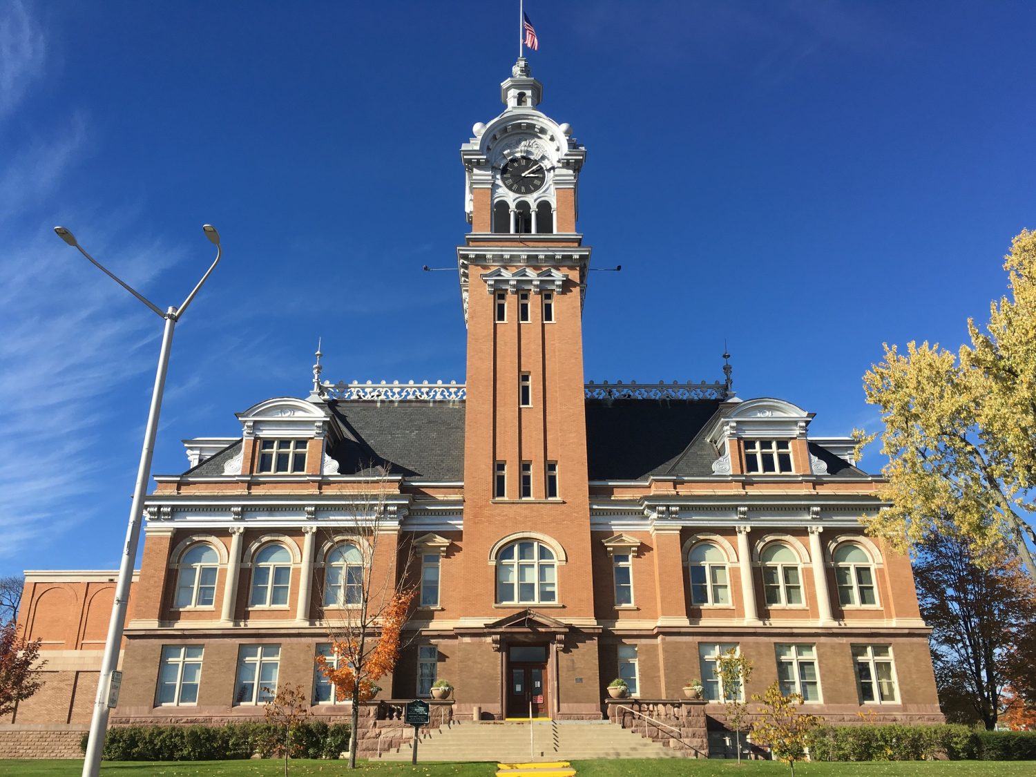 Evers seeking applicants for Lincoln County District Attorney