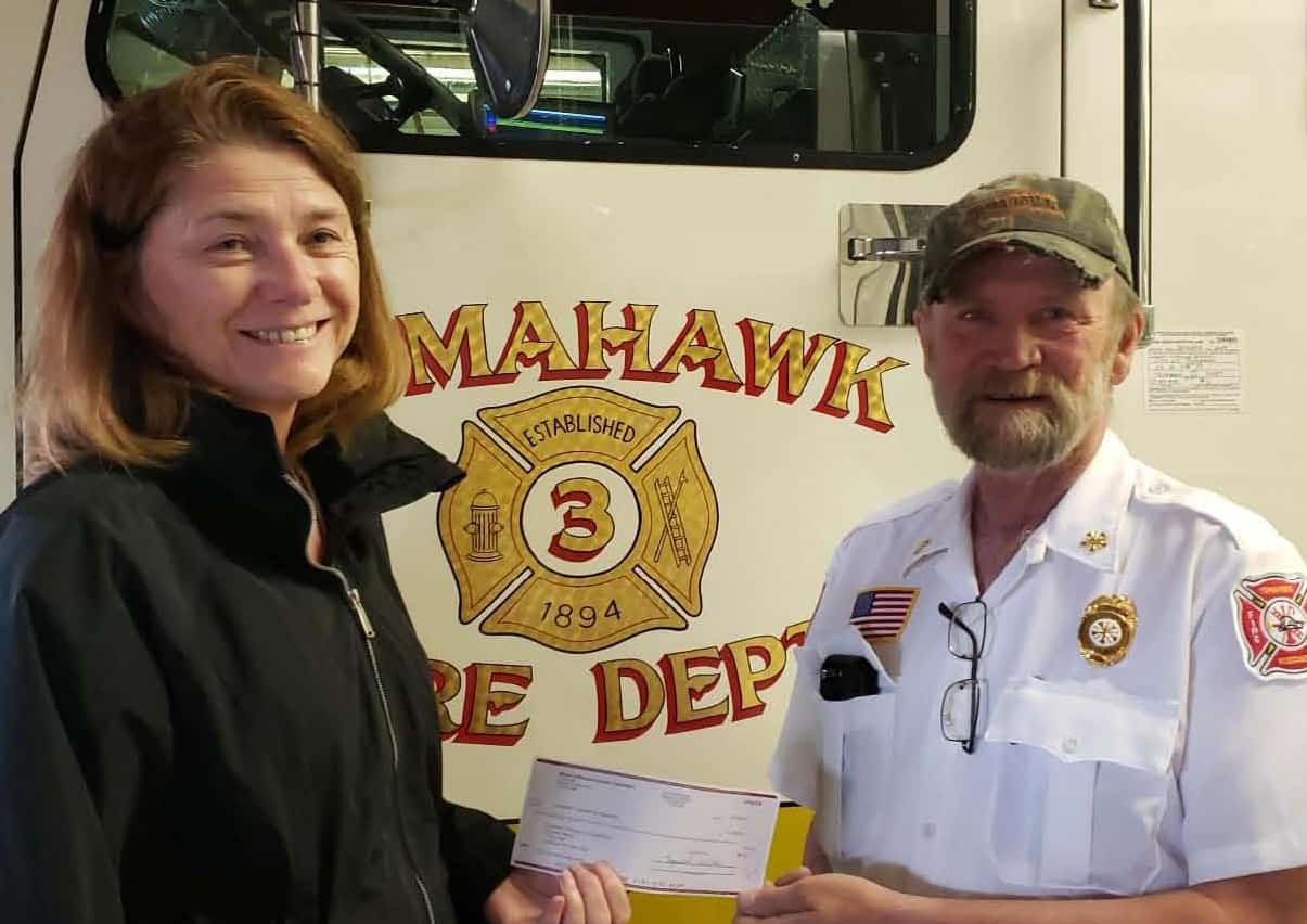 Tomahawk Fire Department receives $1,000 donation