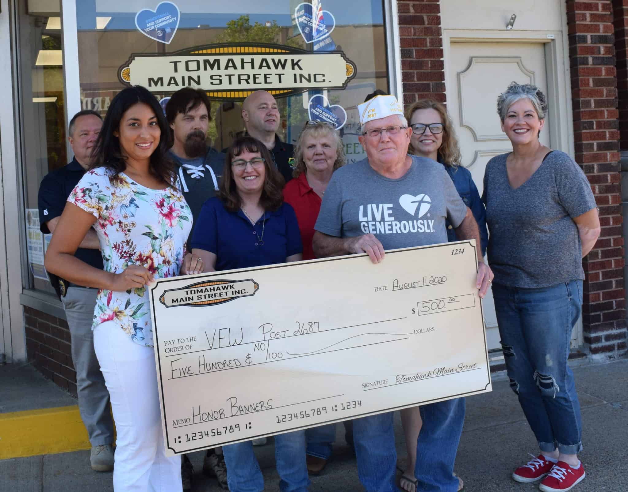 Tomahawk Main Street donates Honor Banner funds to American Legion, VFW
