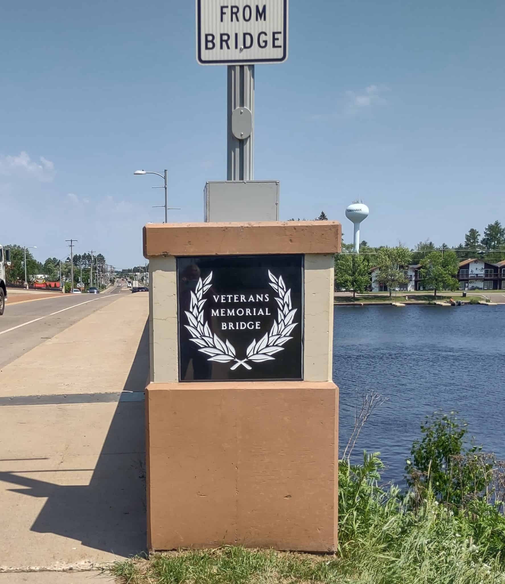 Decorative plaques placed on Veterans Memorial Bridge