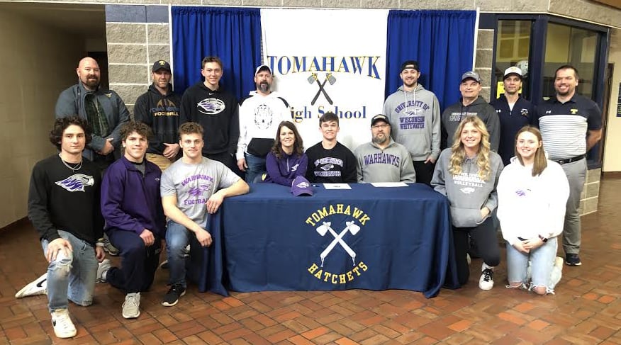 Kaminski signs Letter of Intent to play football at UW-Whitewater