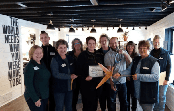 Chamber Ambassadors welcome Lakeskide Bistro and Boutique to Tomahawk community