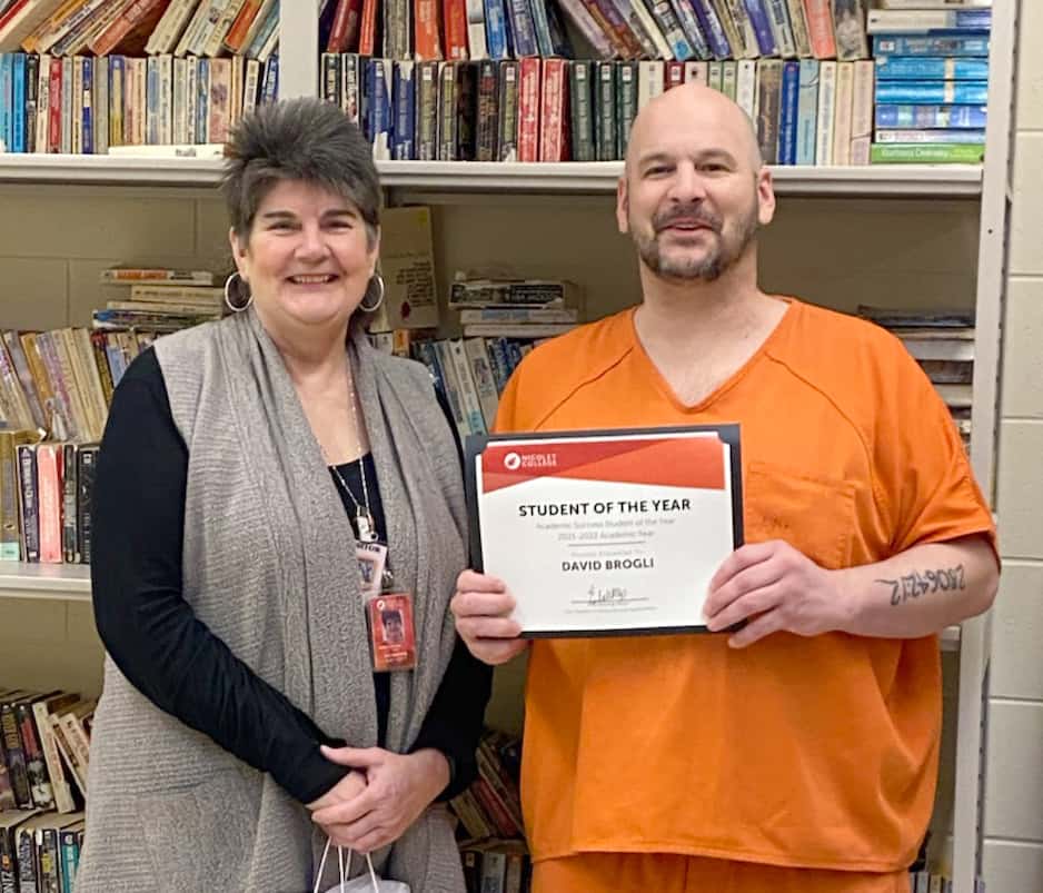 Jail inmate earns Nicolet College Academic Success program Student of the Year honors 