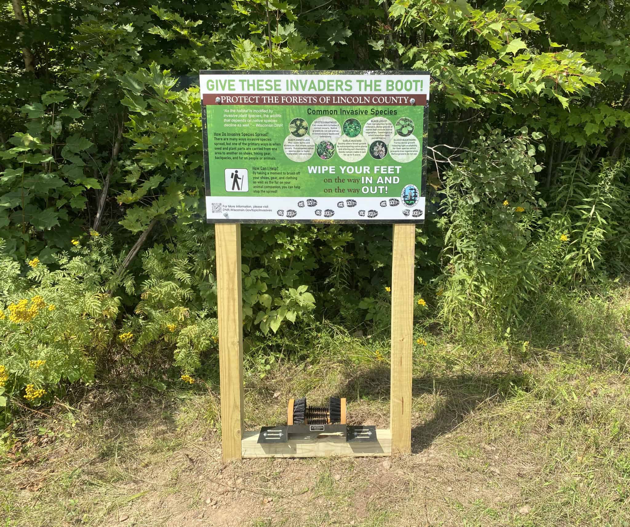 Boot brush stations installed at Ice Age trailheads in Lincoln County