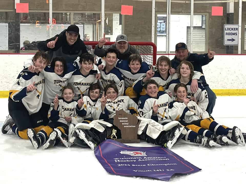 Tomahawk’s youth hockey teams take part in State tournaments; Bantams win championship